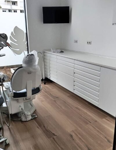 Clínica dental Nelken silla de dentista 2