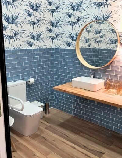 Clínica dental Nelken baño