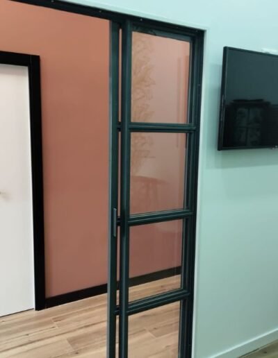 Clínica dental Nelken entrada sala de espera