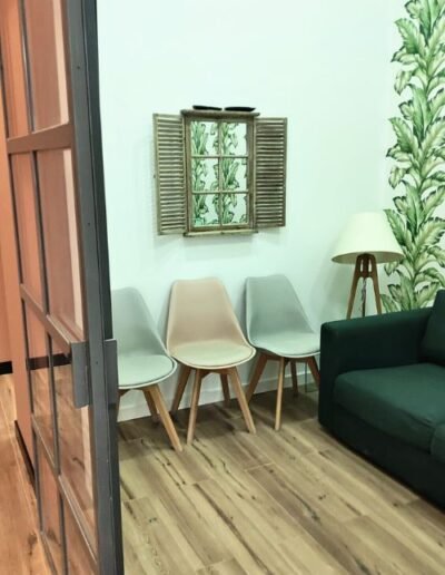 Clínica dental Nelken sala de espera
